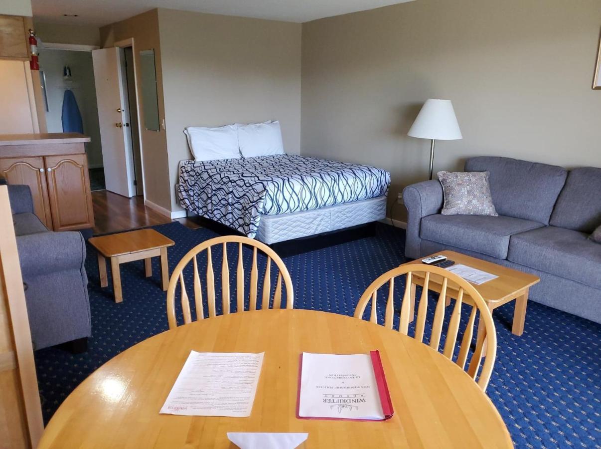 וולפבורו Windrifter Resort מראה חיצוני תמונה